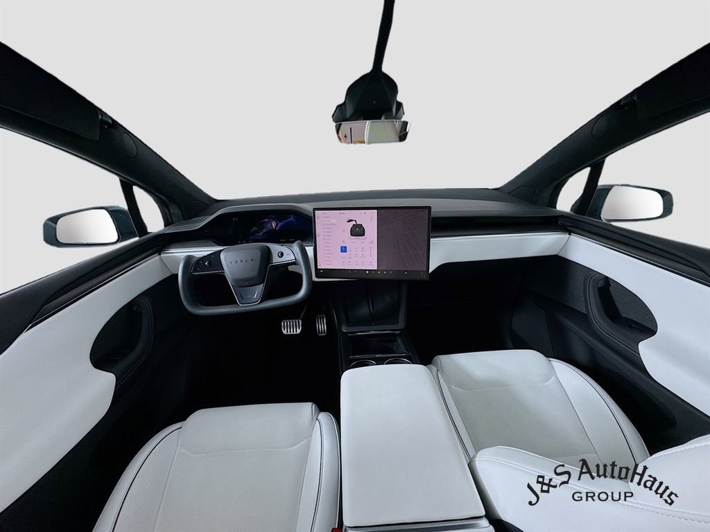 Used 2024 Tesla Model X Plaid image 28