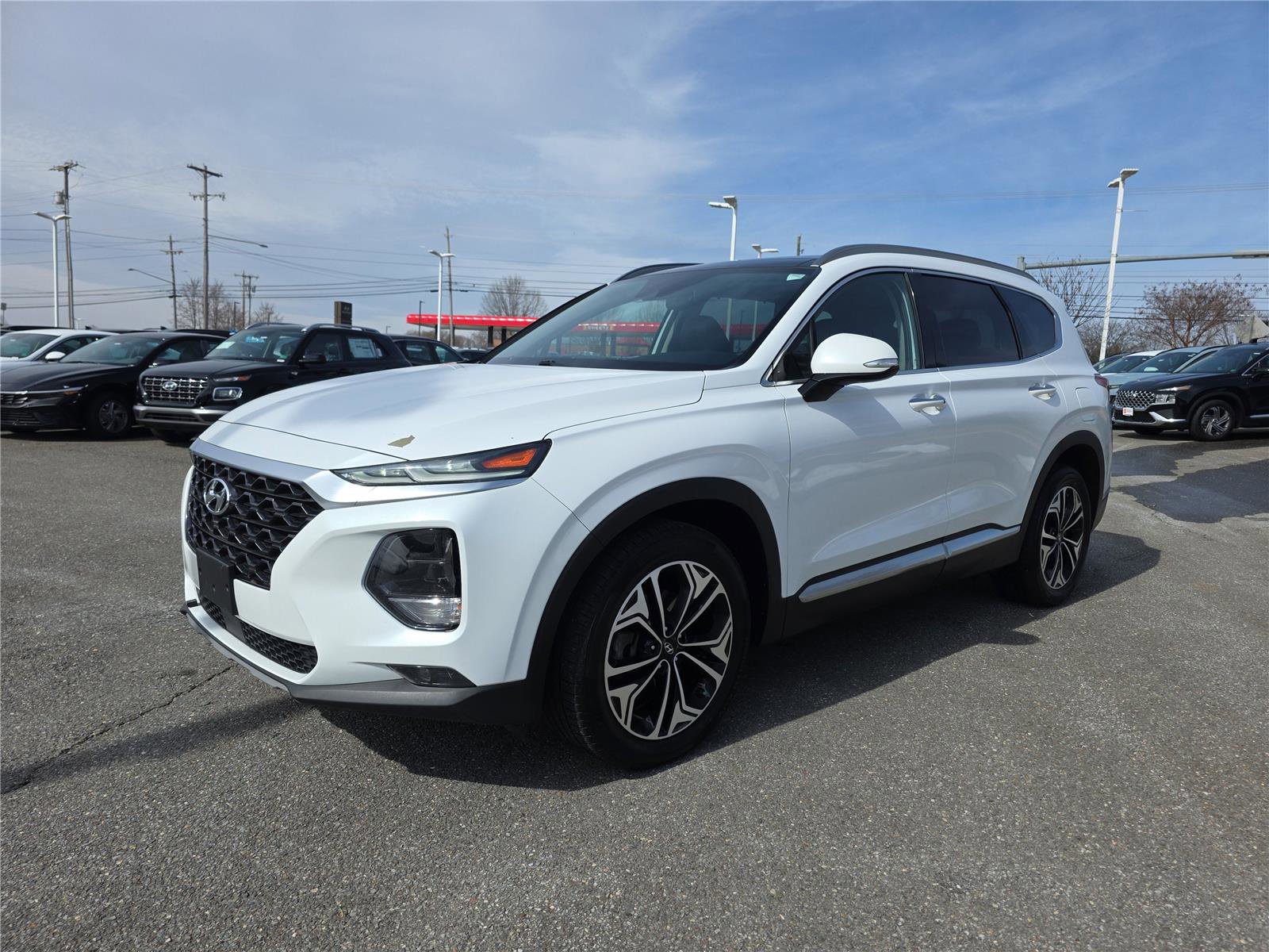 Used 2019 Hyundai Santa Fe Limited w/ Cargo Package image 9