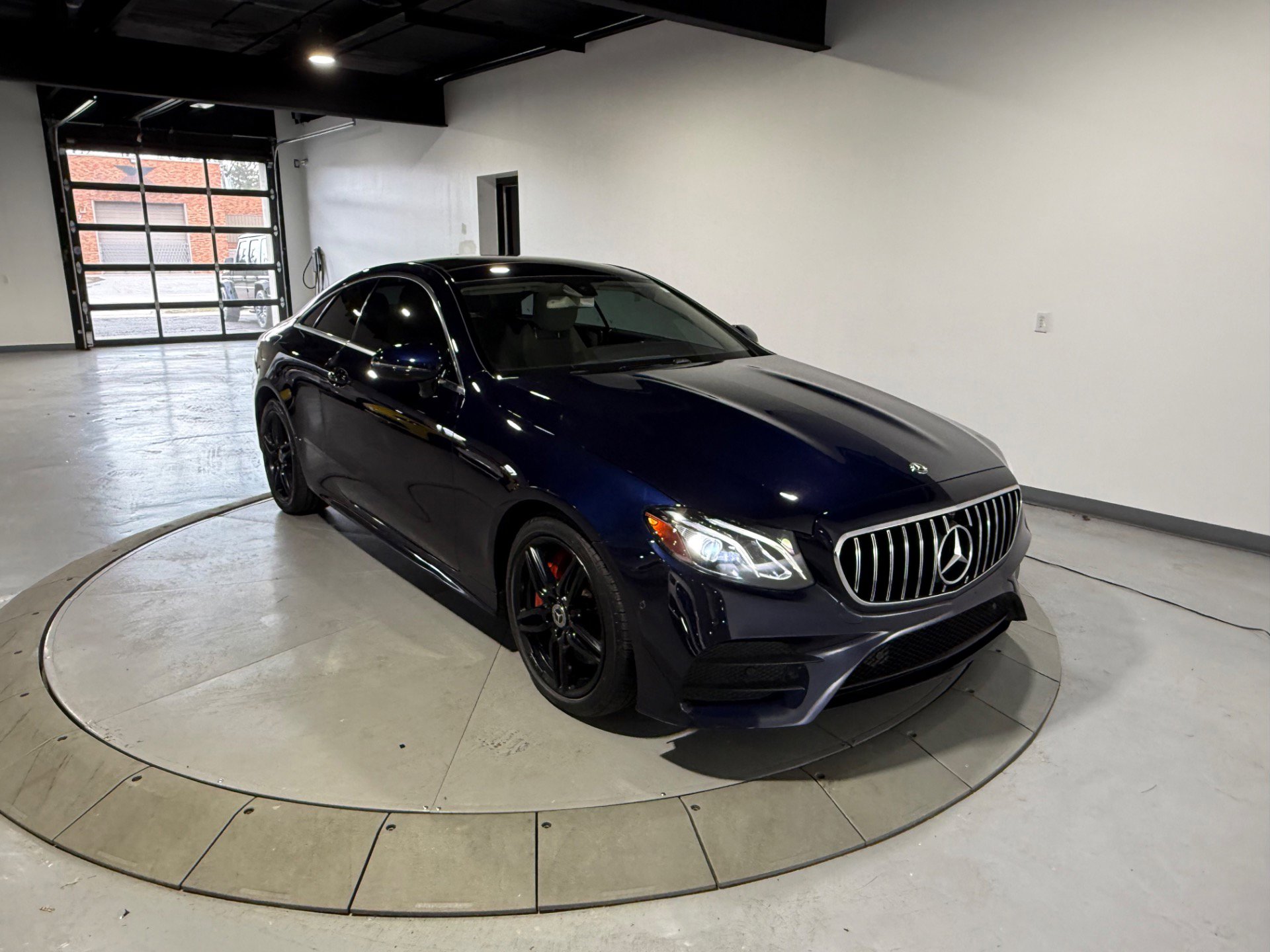 Used 2018 Mercedes-Benz E 400 4MATIC Coupe image 9