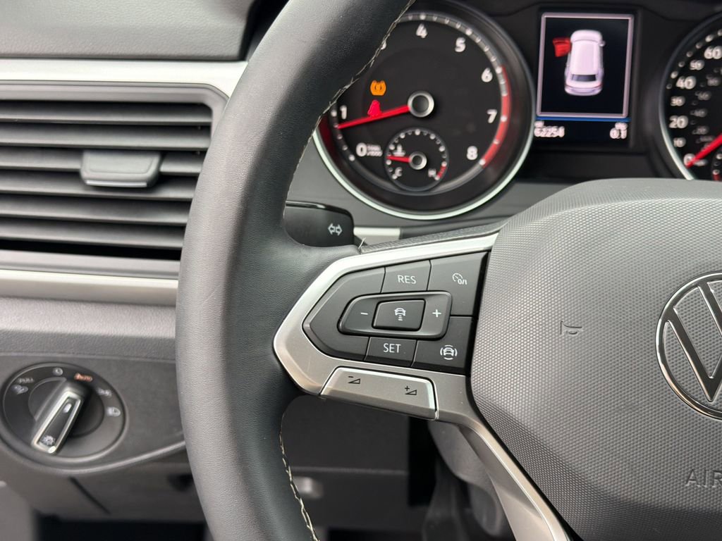 Used 2021 Volkswagen Atlas SE image 27