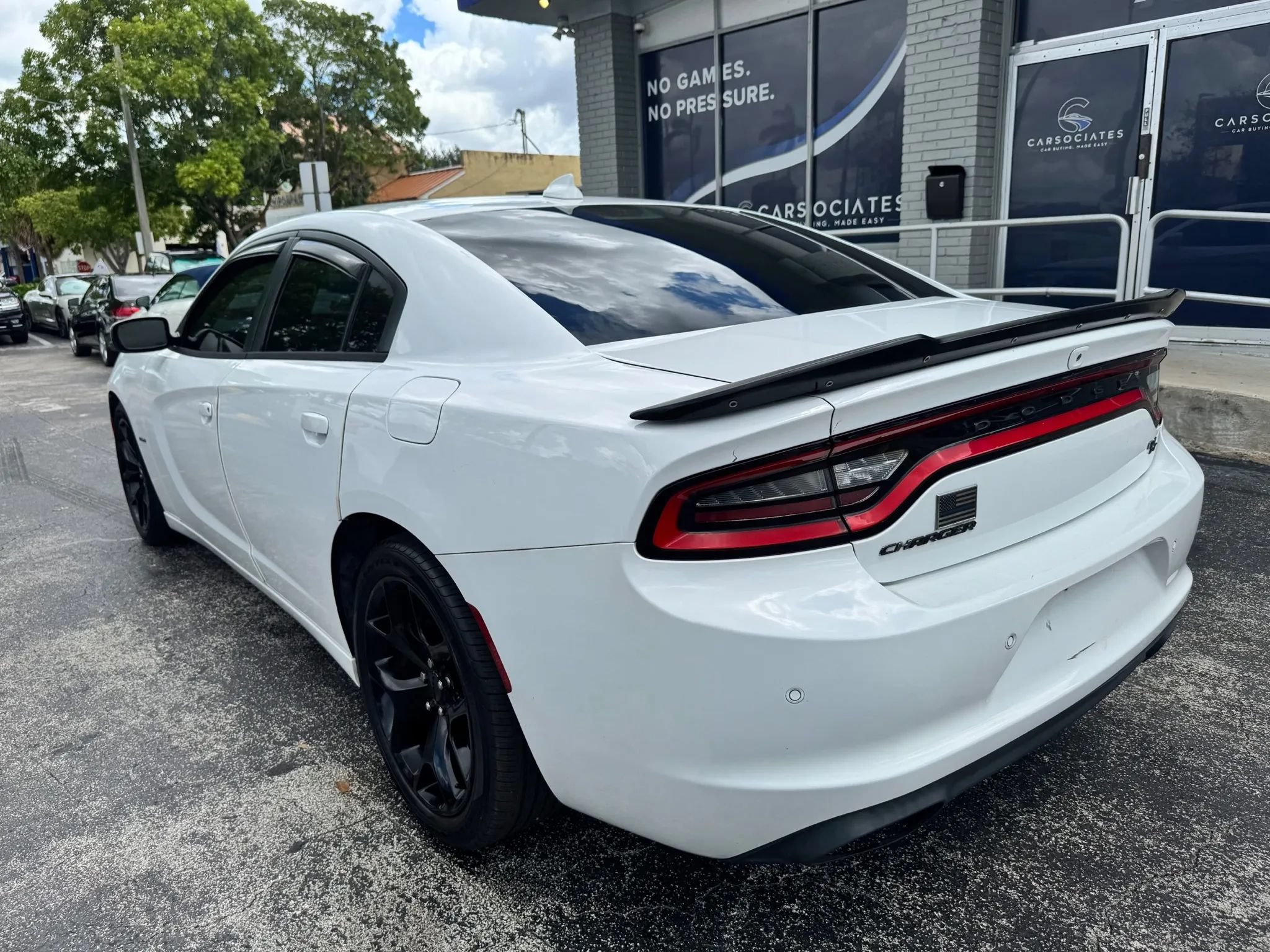 Used 2015 Dodge Charger R/T w/ Plus Group RWD image 6