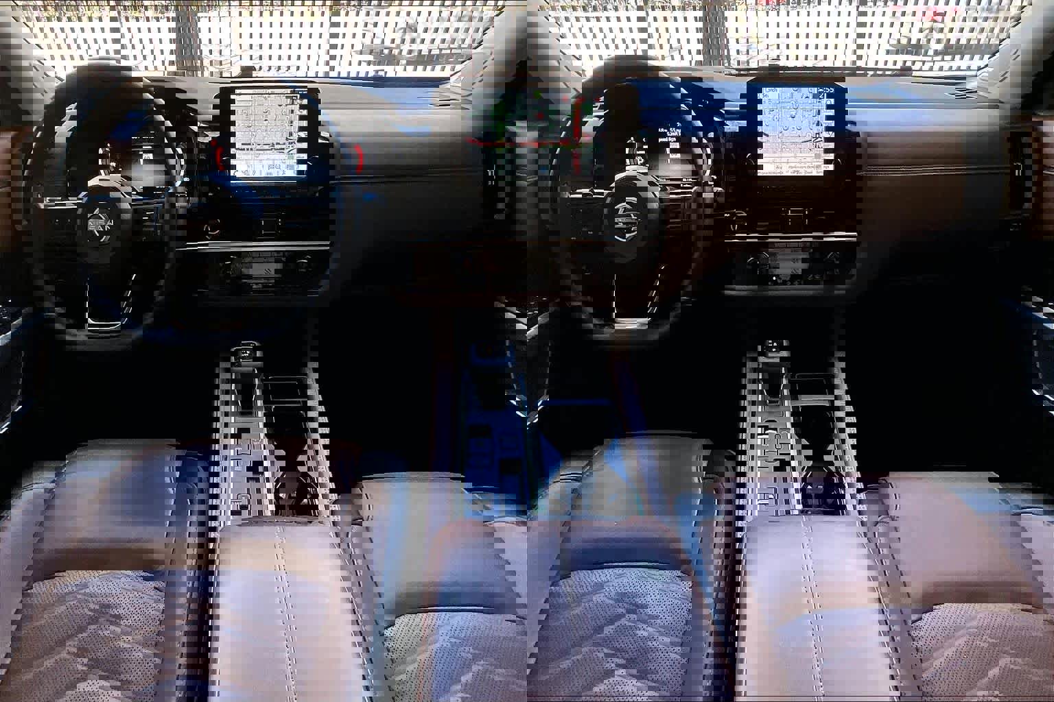 Used 2024 Nissan Pathfinder Platinum image 15