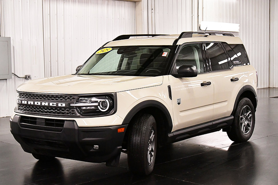 Used 2025 Ford Bronco Sport Big Bend w/ Convenience Package AWD/4WD image 3