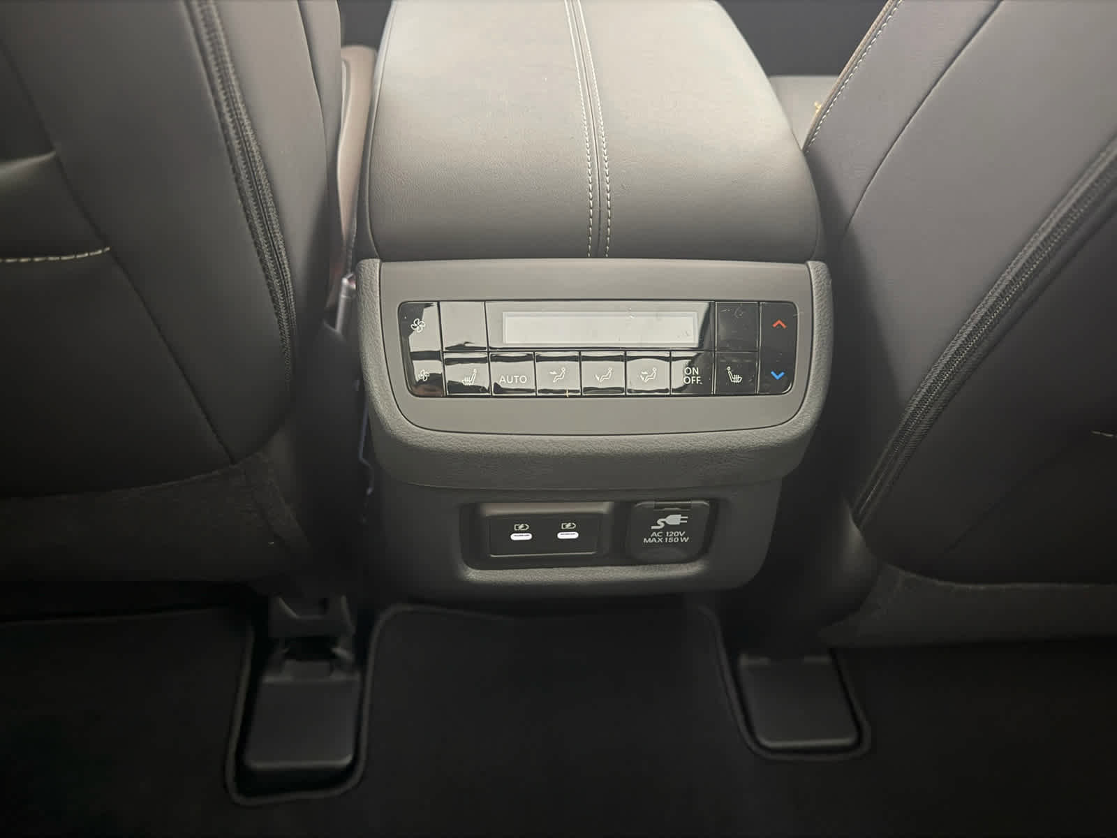 New 2026 Nissan Pathfinder Platinum image 22