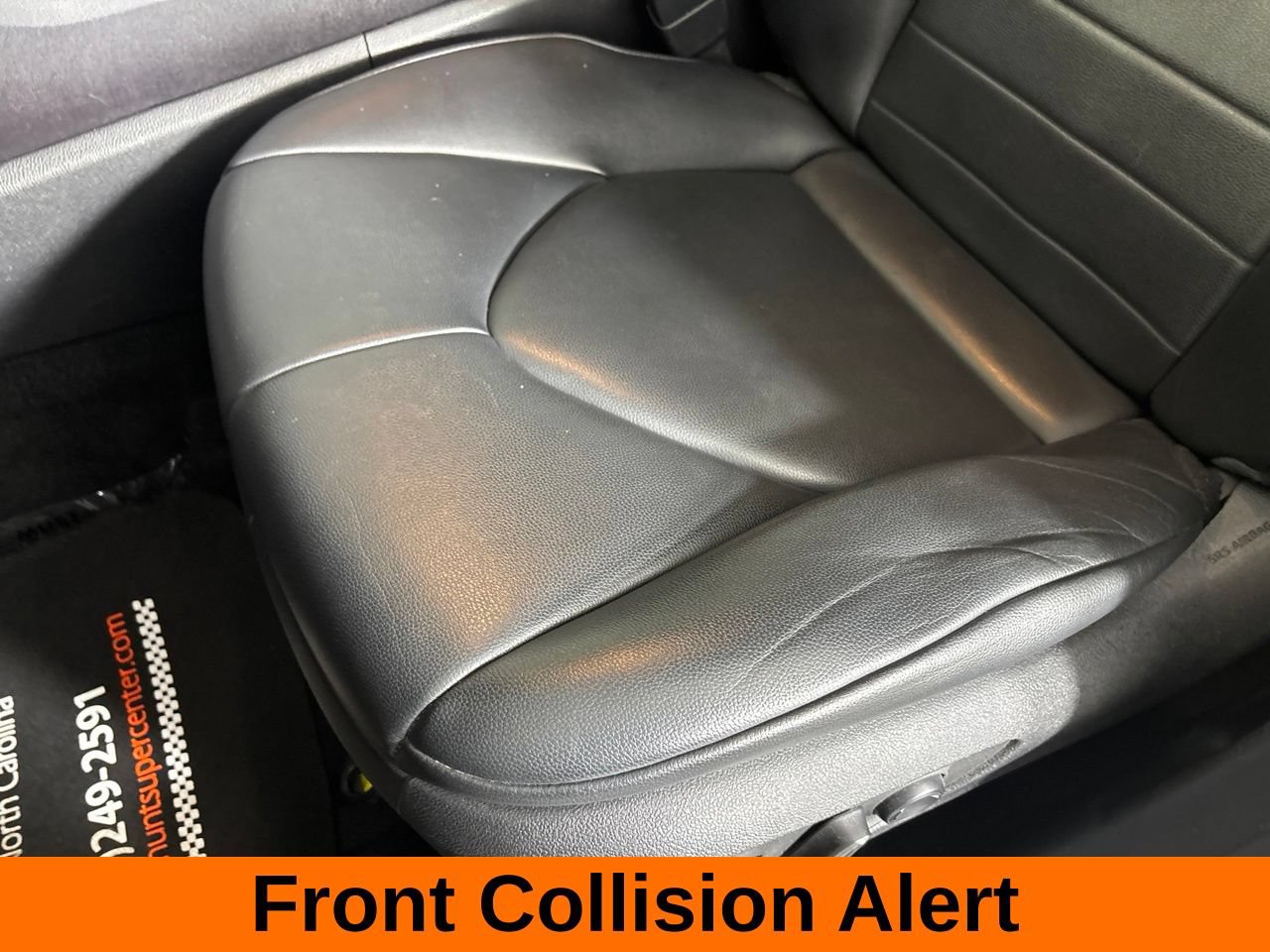 Used 2021 Toyota Highlander XLE FWD image 14