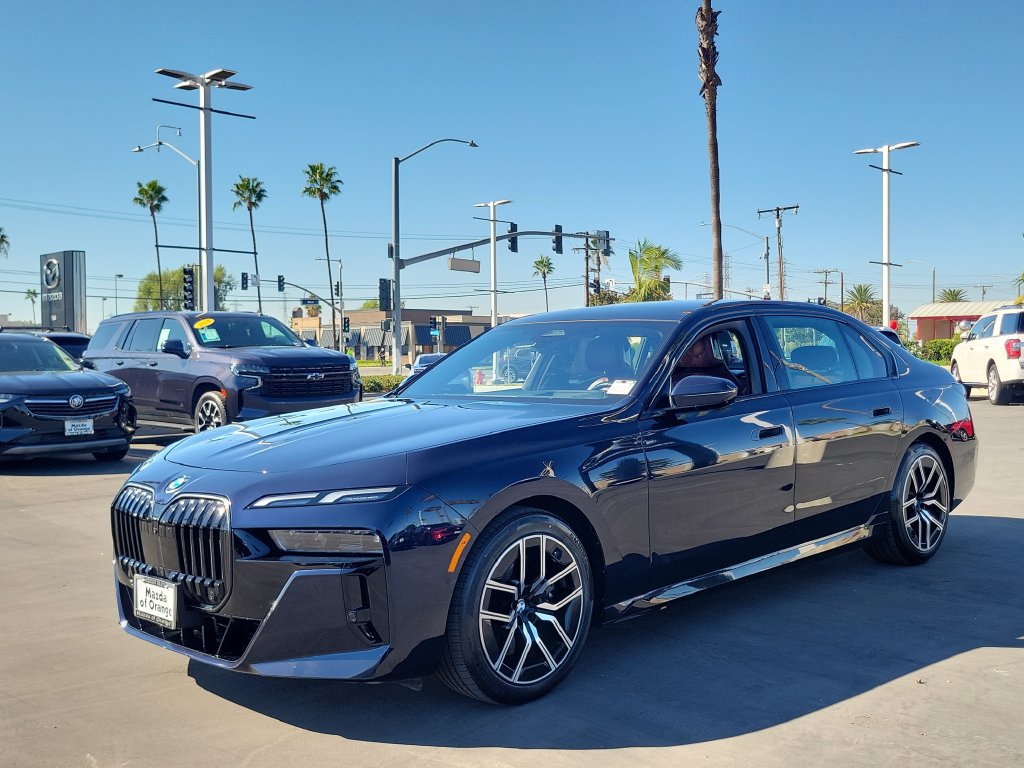 Used 2026 BMW 740i RWD image 31