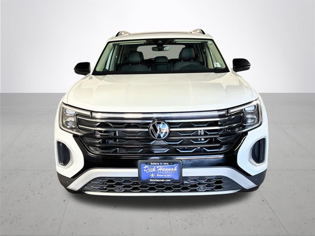 Certified 2024 Volkswagen Atlas Peak Edition SE AWD/4WD image 4