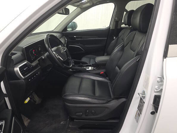 Used 2023 Kia Telluride EX image 7