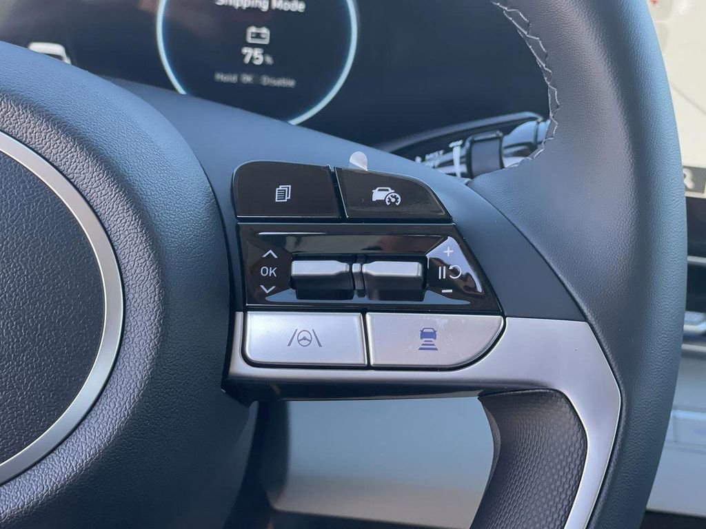 New 2026 Hyundai Elantra Limited image 33