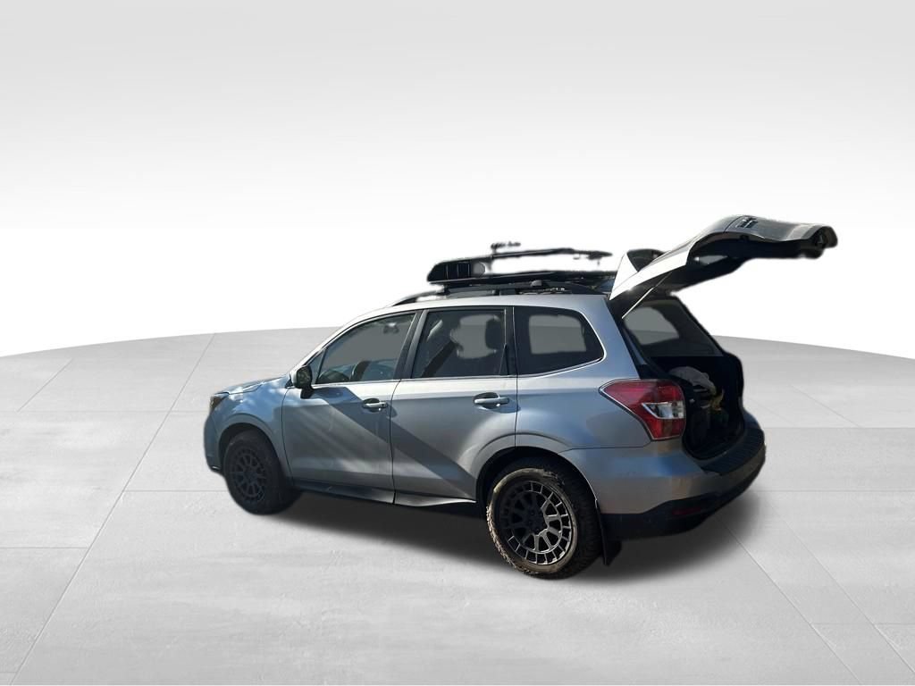 Used 2016 Subaru Forester 2.0XT Premium AWD/4WD image 2