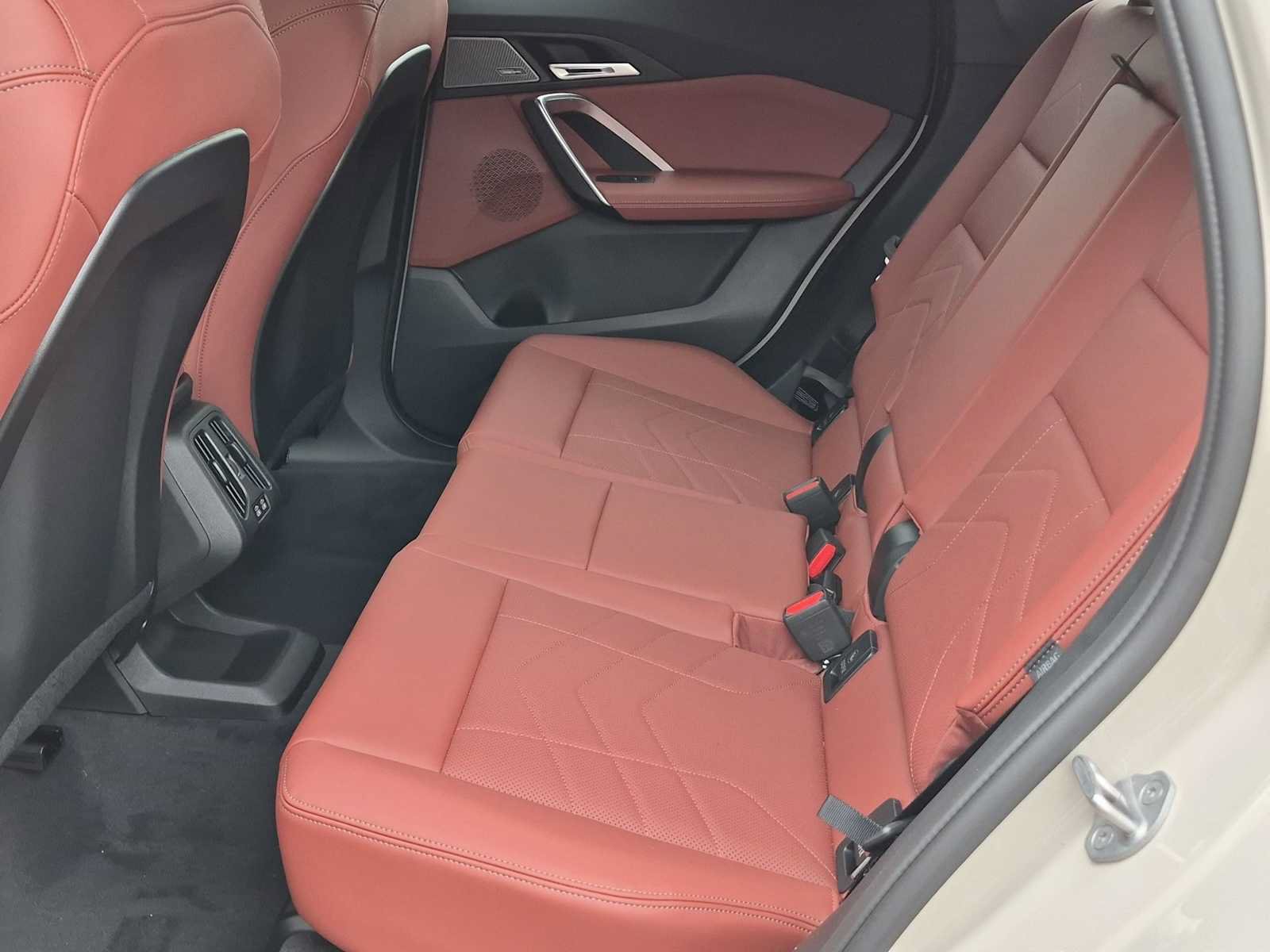 New 2026 BMW X1 xDrive28i w/ Technology Package AWD/4WD image 21