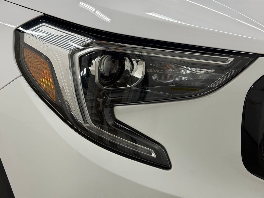 Certified 2021 GMC Terrain SLE w/ Driver Convenience Package image 15