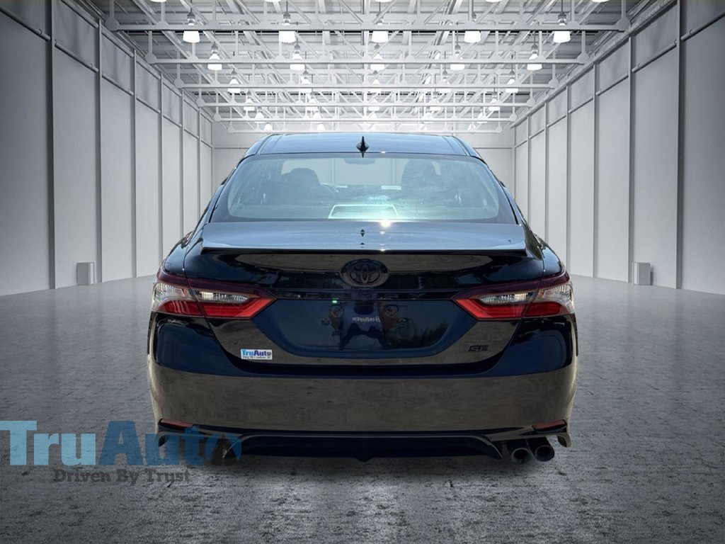 Used 2024 Toyota Camry SE FWD image 7