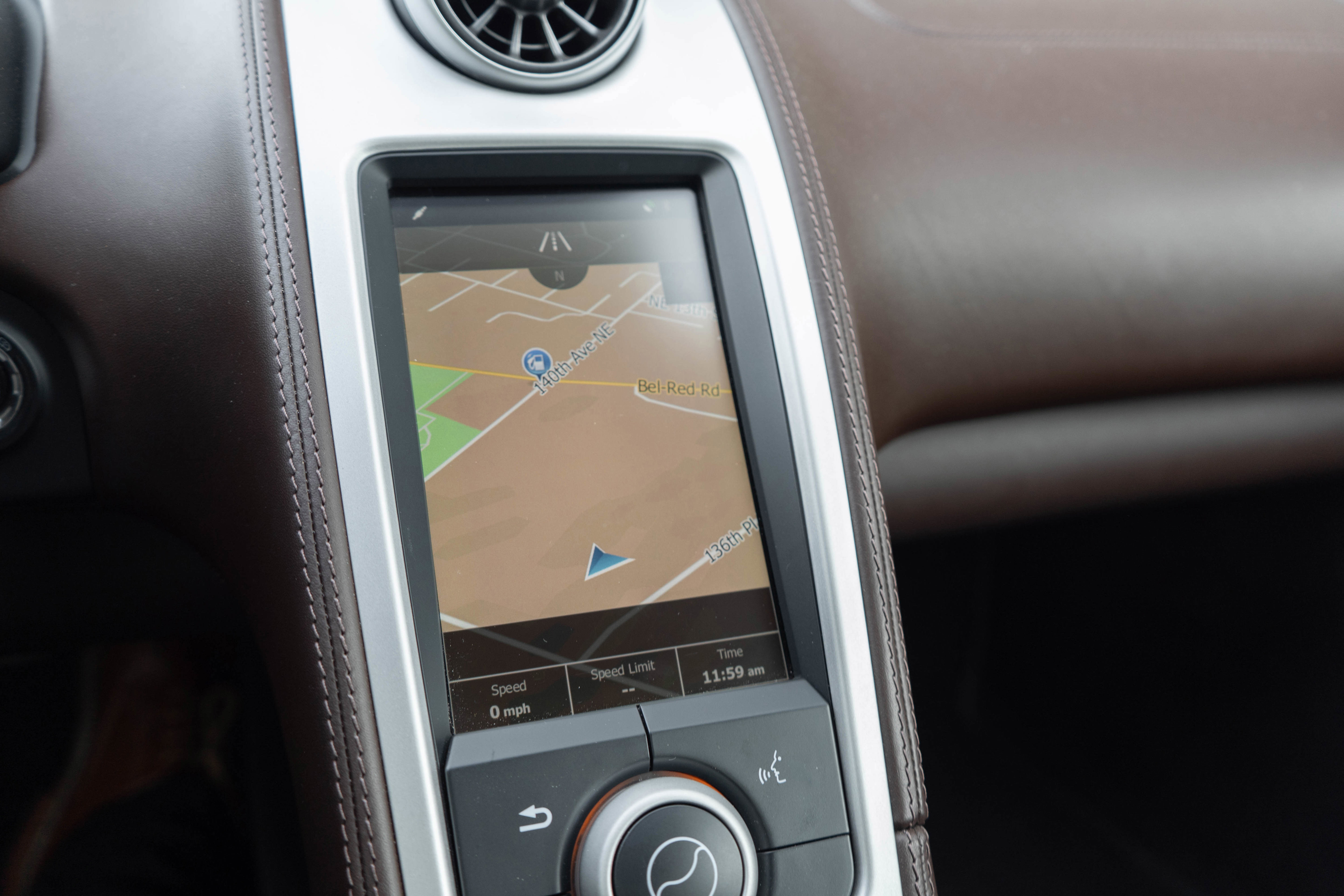 Used 2015 McLaren 650S Spider image 22