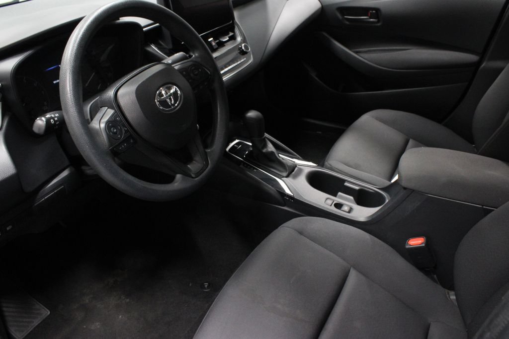 Used 2024 Toyota Corolla LE FWD image 16