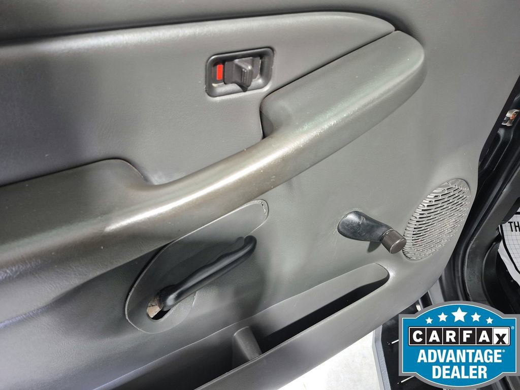 Used 2004 Chevrolet Silverado 1500 W/T image 14