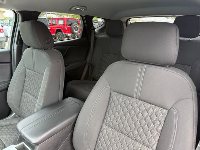 Used 2022 Chevrolet Blazer LT FWD image 13
