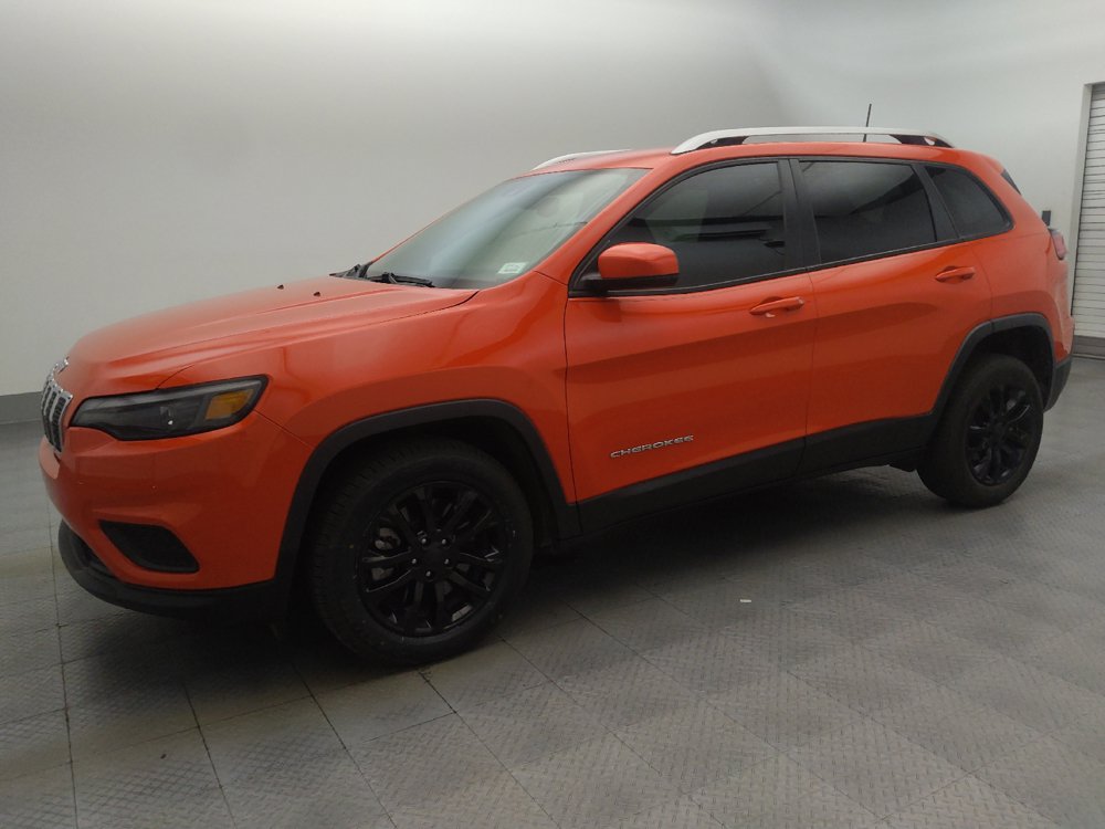 Used 2021 Jeep Cherokee Latitude FWD image 2