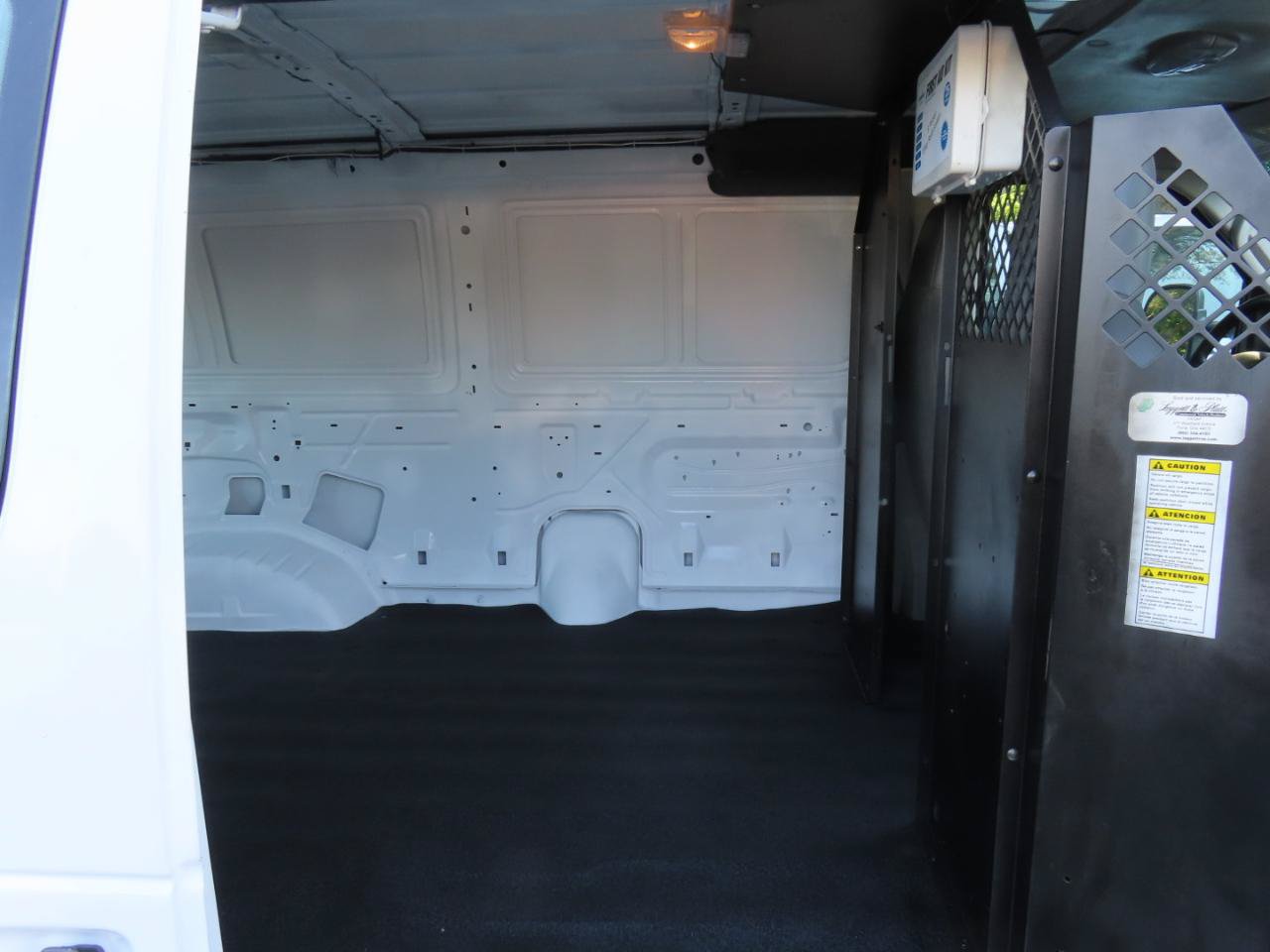 Used 2014 Ford E-150 and Econoline 150 RWD image 8