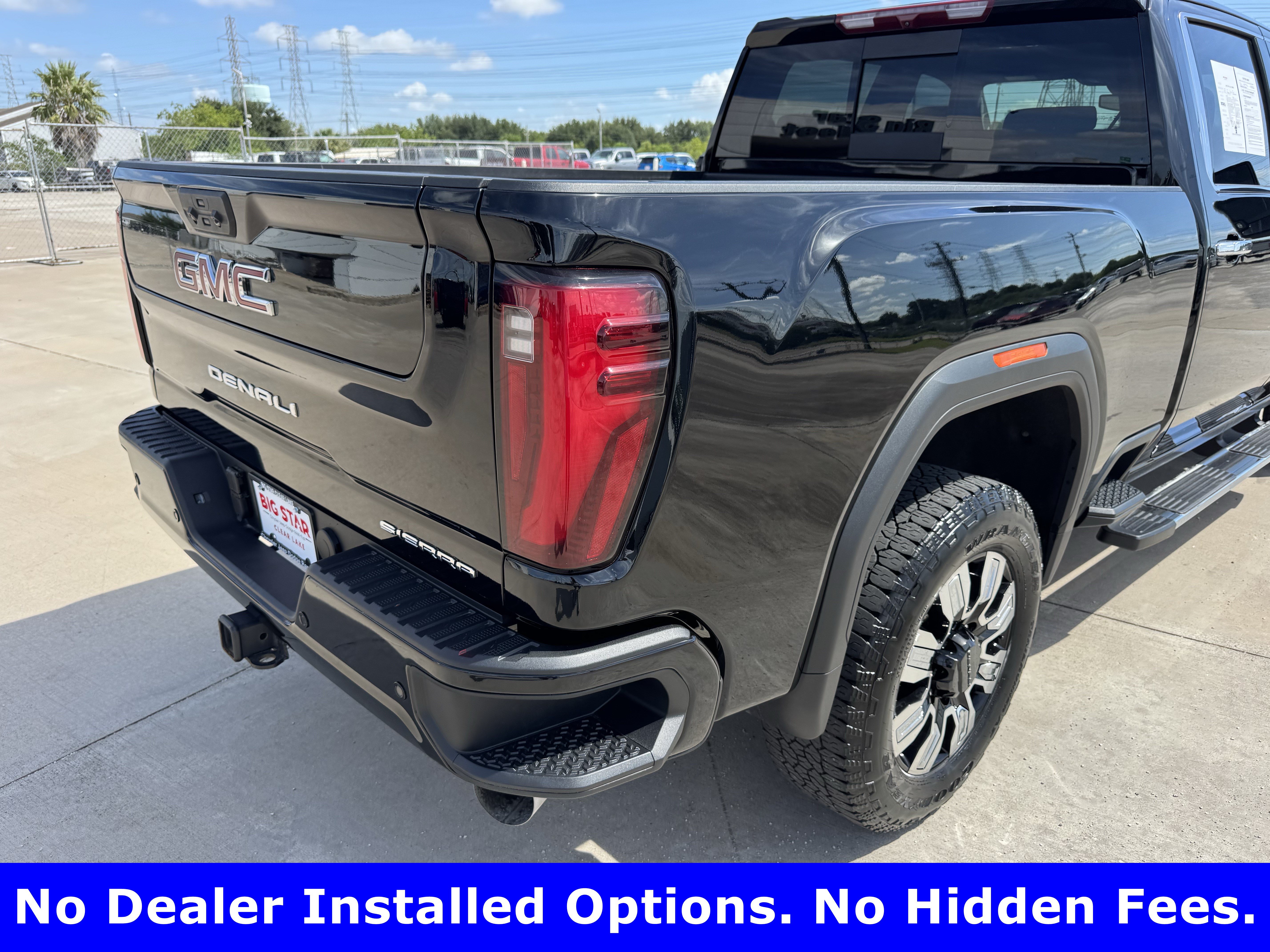 Used 2025 GMC Sierra 2500 Denali AWD/4WD image 9