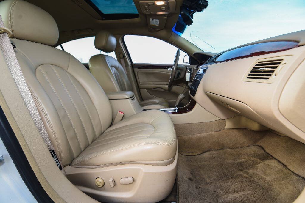 Used 2006 Buick Lucerne CXL w/ Luxury Package FWD image 33