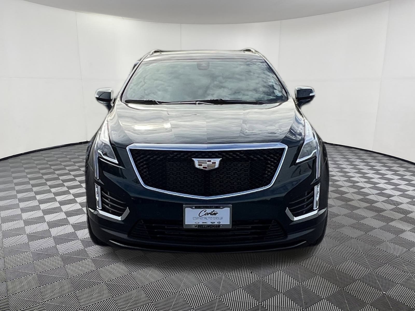 Used 2025 Cadillac XT5 Sportv image 2