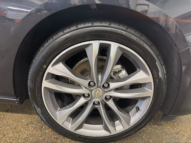 Used 2023 Chevrolet Malibu LT image 9