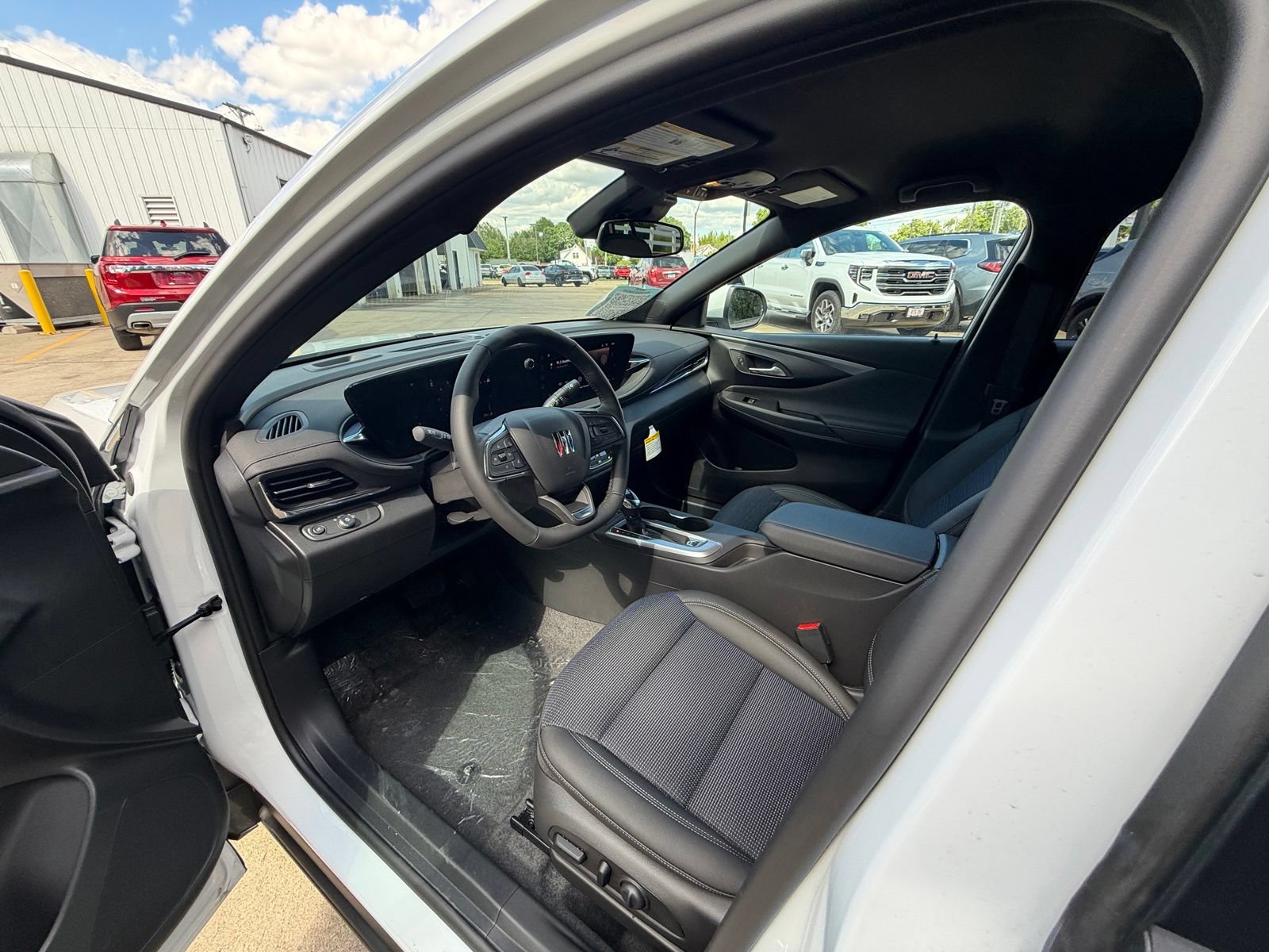 New 2026 Buick Envista Preferred w/ Convenience I Package FWD image 10