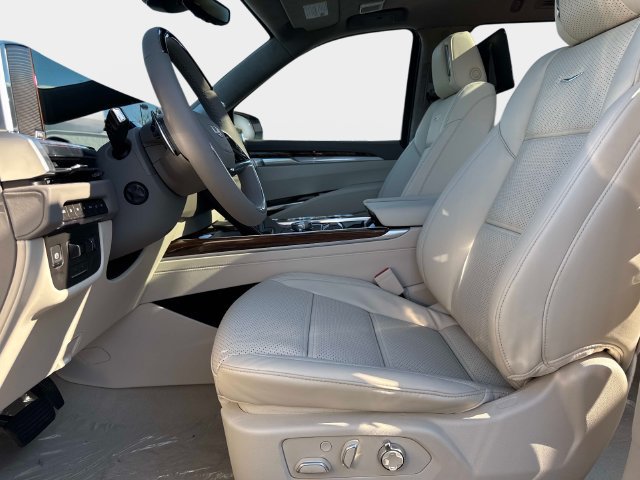 New 2026 Cadillac Escalade ESV Platinum Sport w/ LPO, ONYX Package AWD/4WD image 19