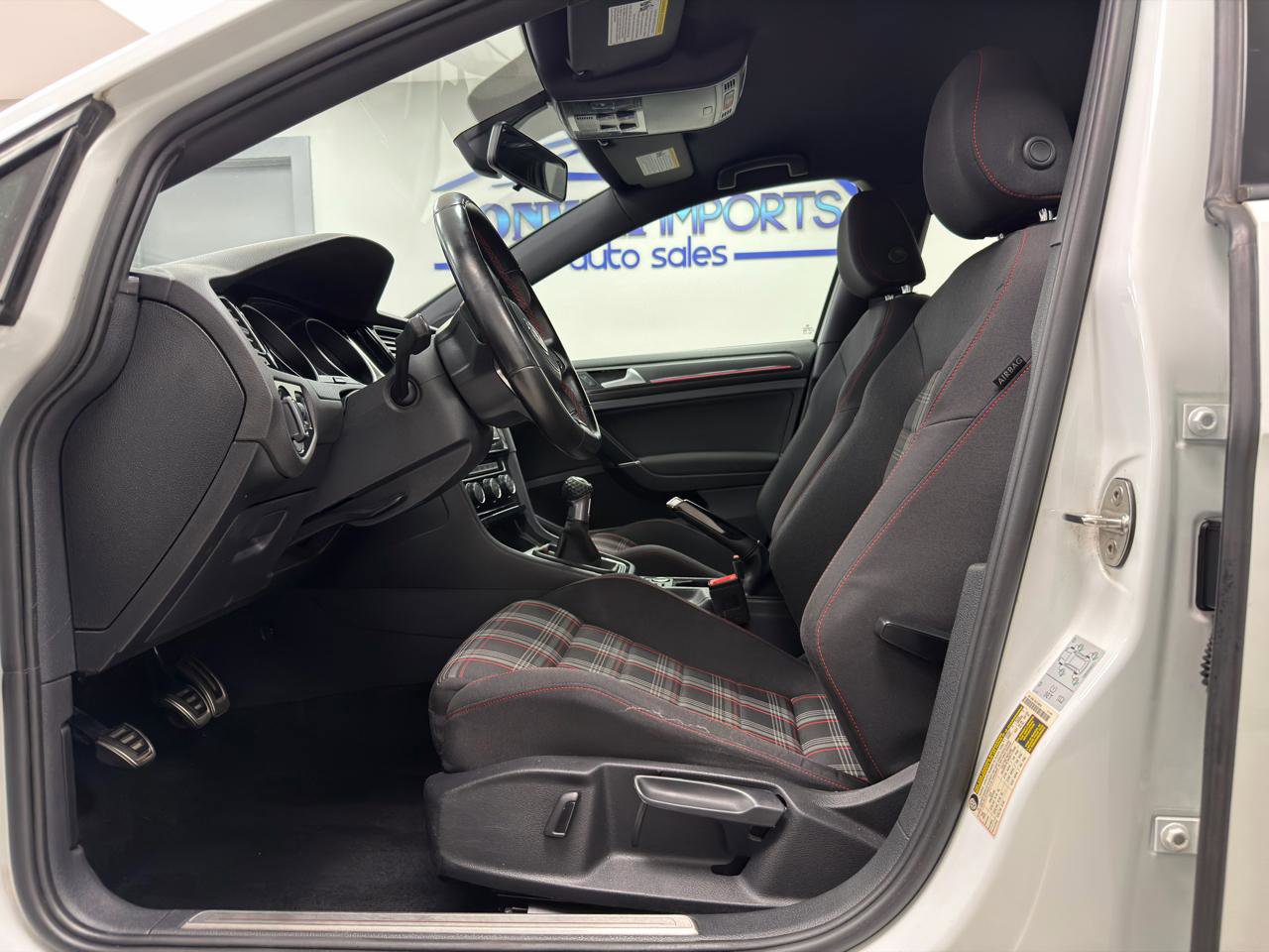 Used 2020 Volkswagen GTI S FWD image 9