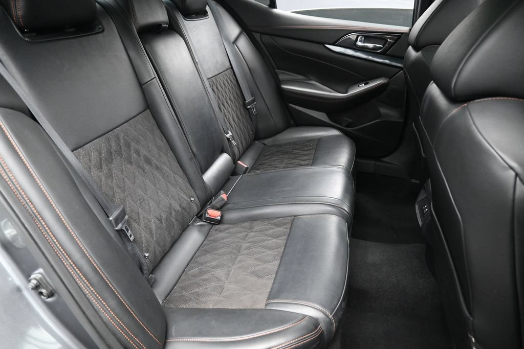 Used 2020 Nissan Maxima SR w/ Illumination Package FWD image 31