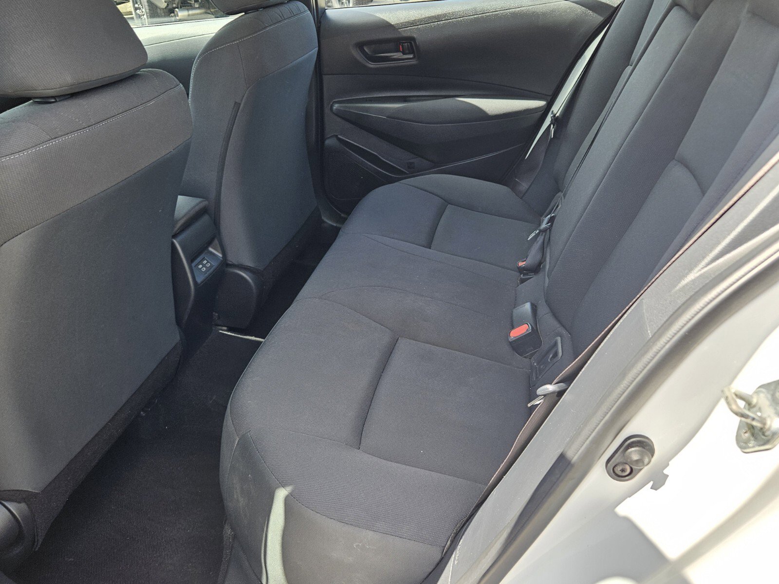 Used 2023 Toyota Corolla LE image 5