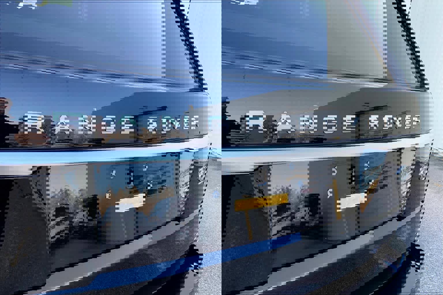 Used 2022 Land Rover Range Rover Westminster Edition image 29