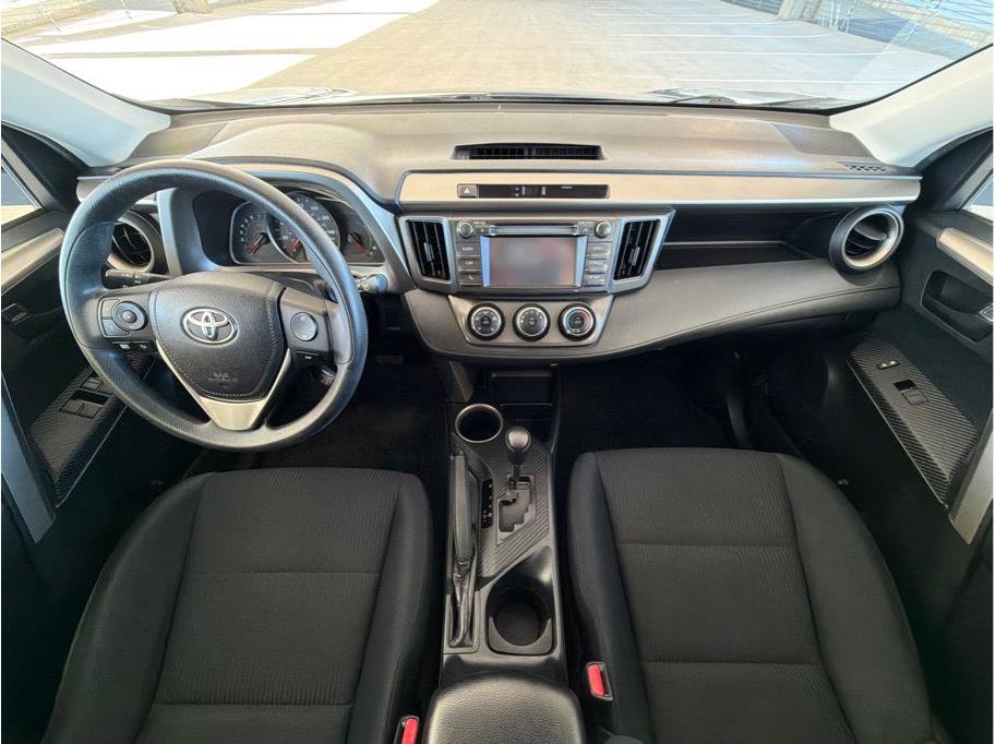 Used 2015 Toyota RAV4 LE image 15