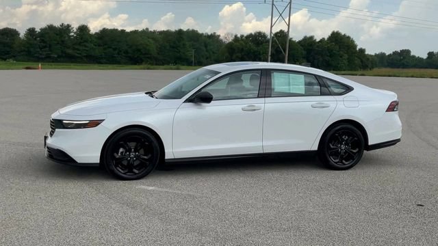 Certified 2025 Honda Accord SE image 5