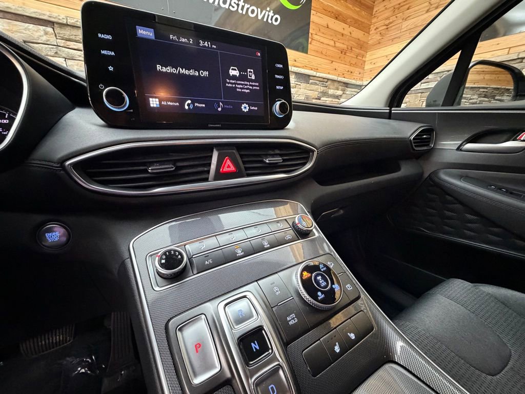 Certified 2022 Hyundai Santa Fe SEL image 18