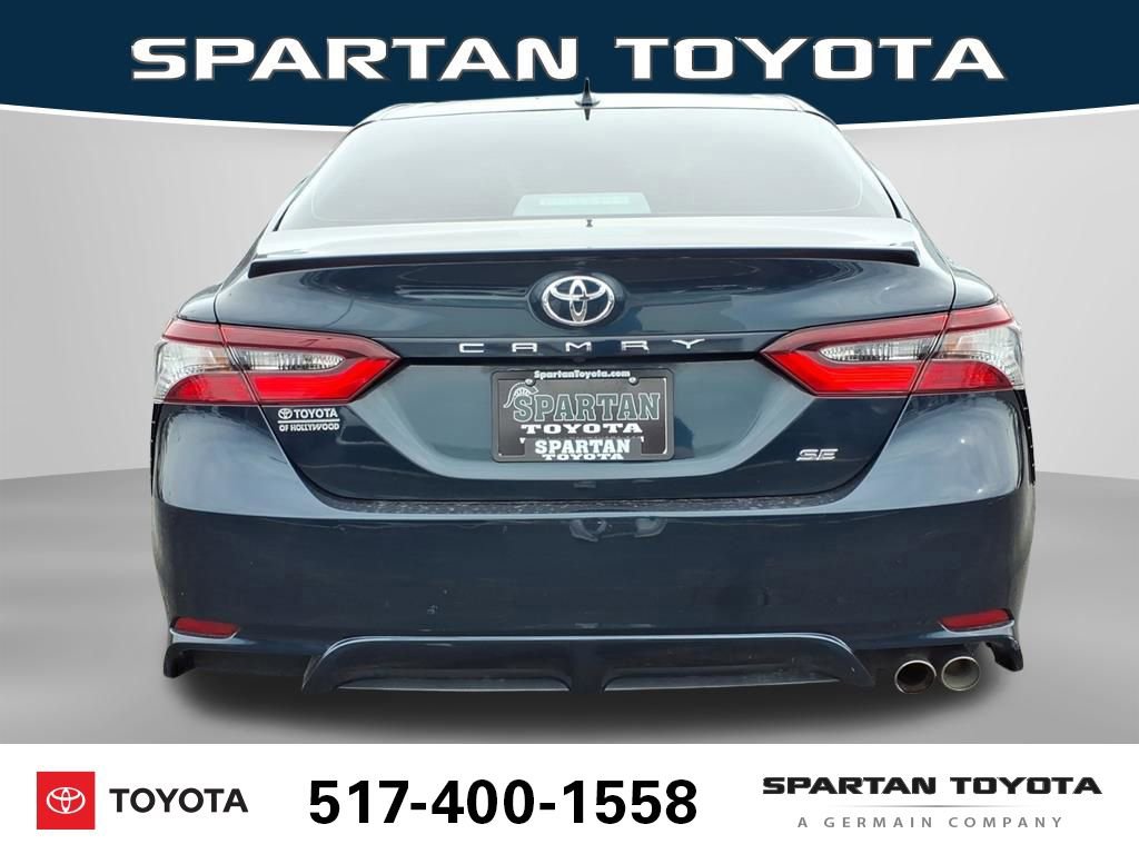 Used 2021 Toyota Camry SE w/ Convenience Package FWD image 8