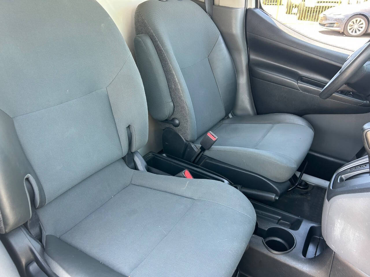 Used 2017 Nissan NV200 S w/ Cruise Control Package FWD image 10