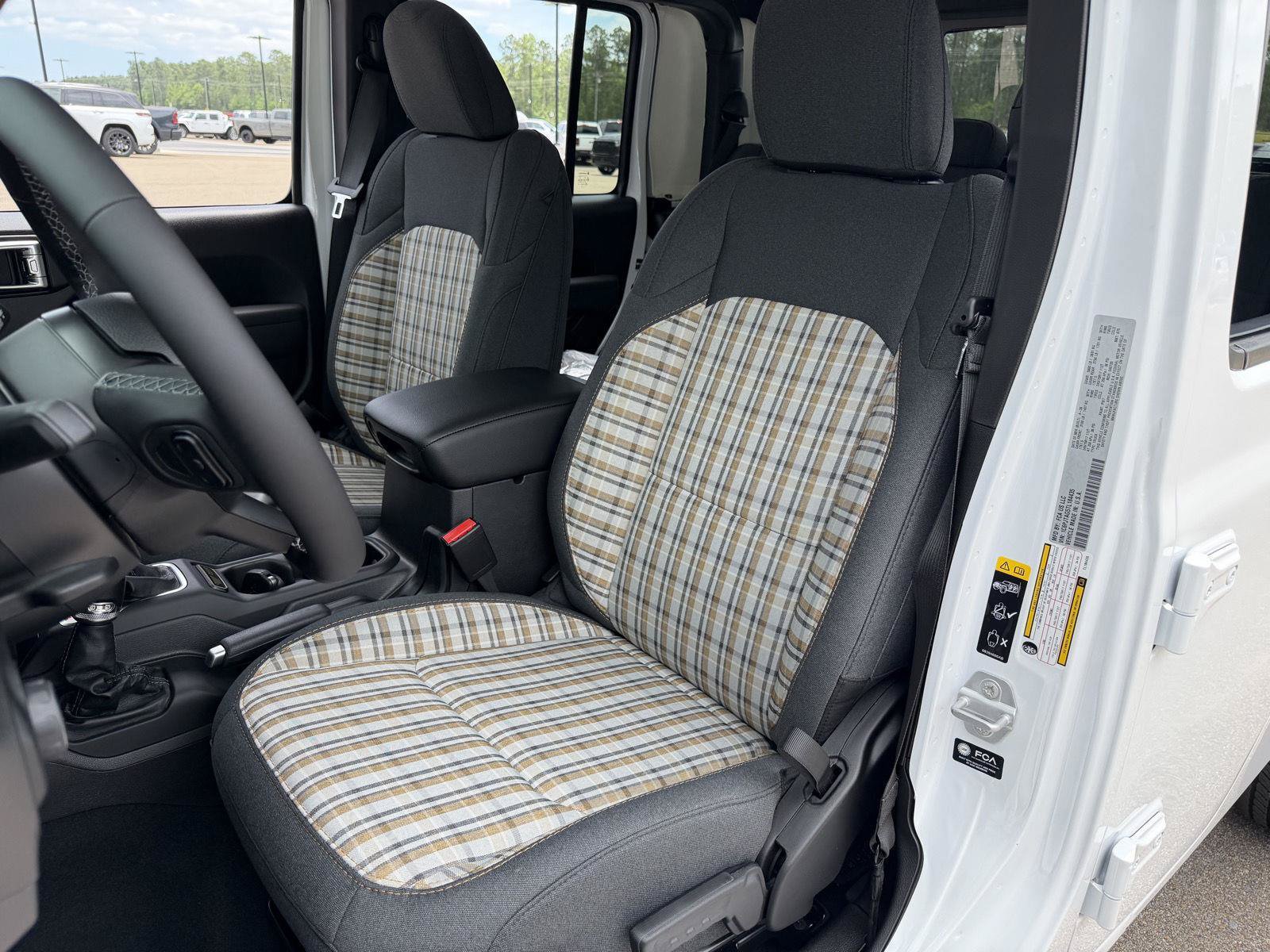 New 2026 Jeep Gladiator Sport AWD/4WD image 18