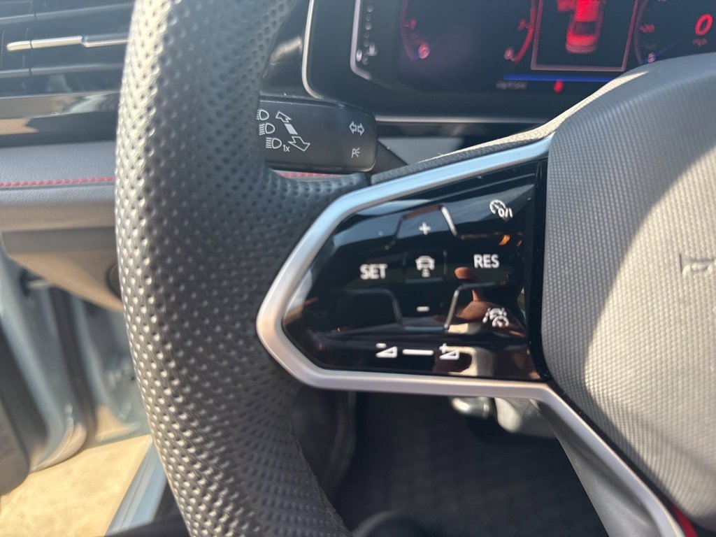 Certified 2025 Volkswagen Jetta GLI Autobahn image 17