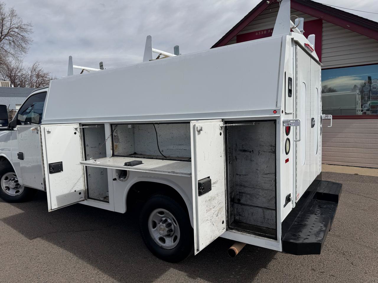 Used 2016 Chevrolet Express 3500 RWD image 23