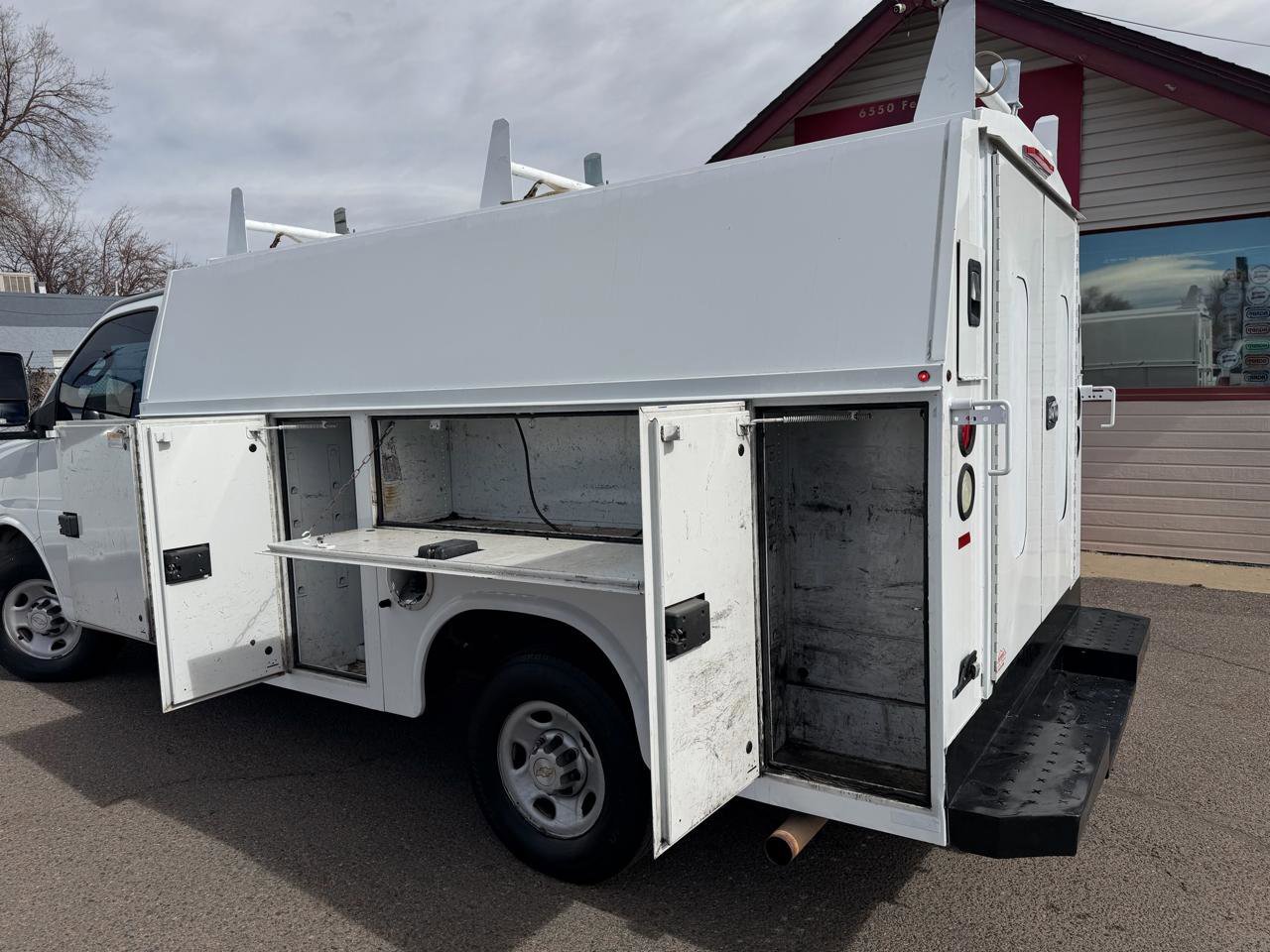 Used 2016 Chevrolet Express 3500 image 23