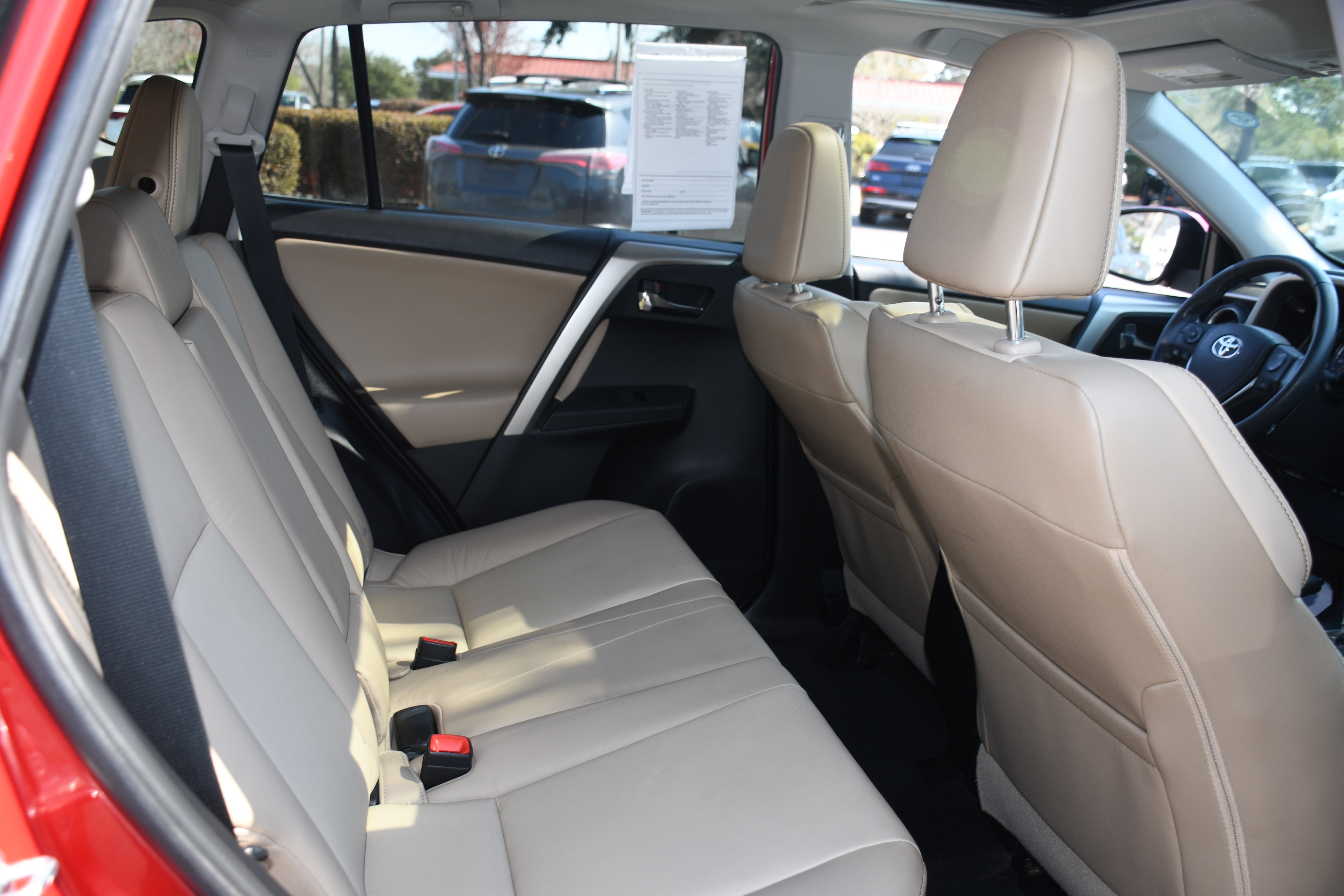 Used 2015 Toyota RAV4 Limited w/ Technology Package image 20