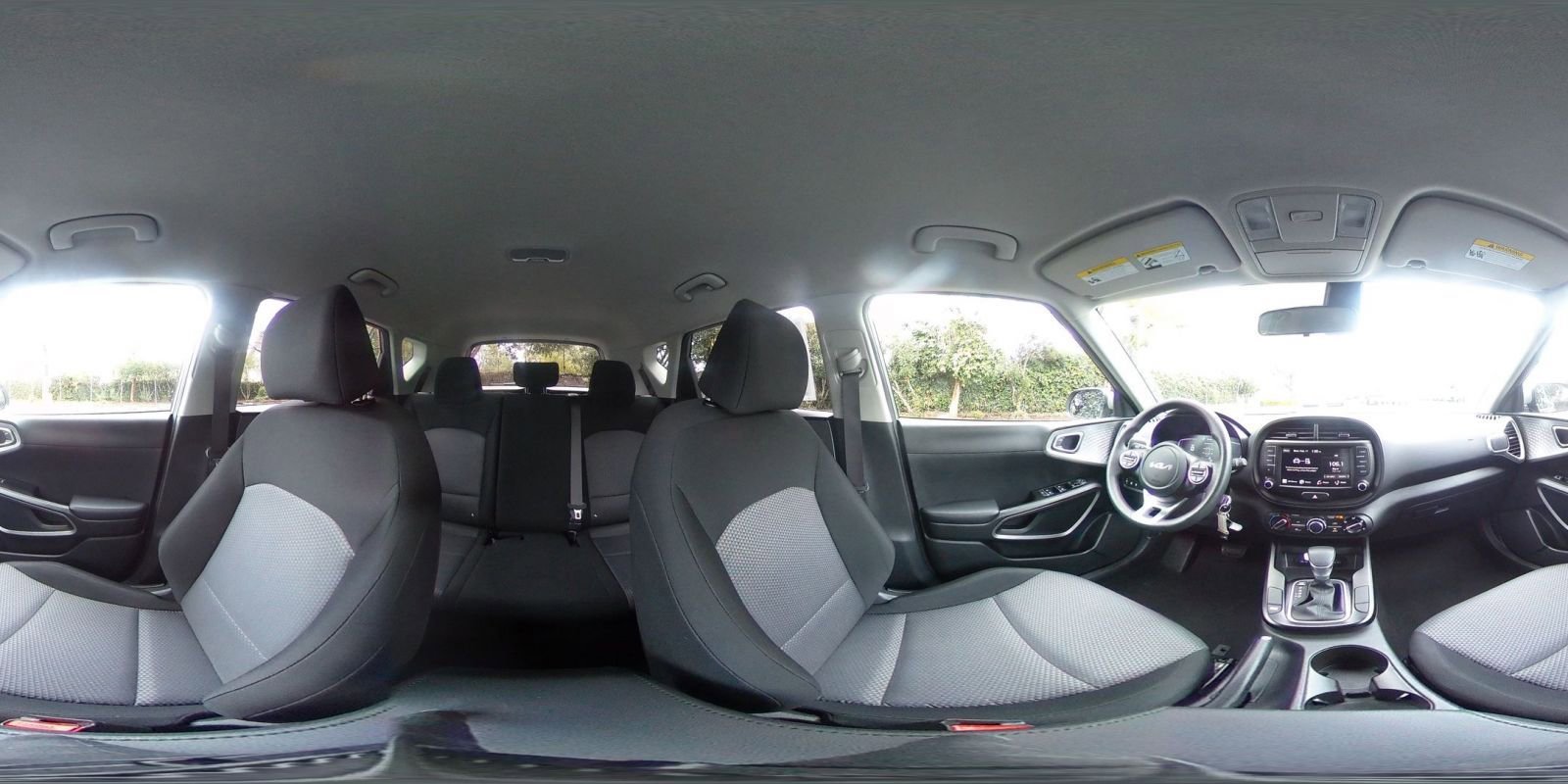 Used 2025 Kia Soul LX w/ LX Technology Package image 40