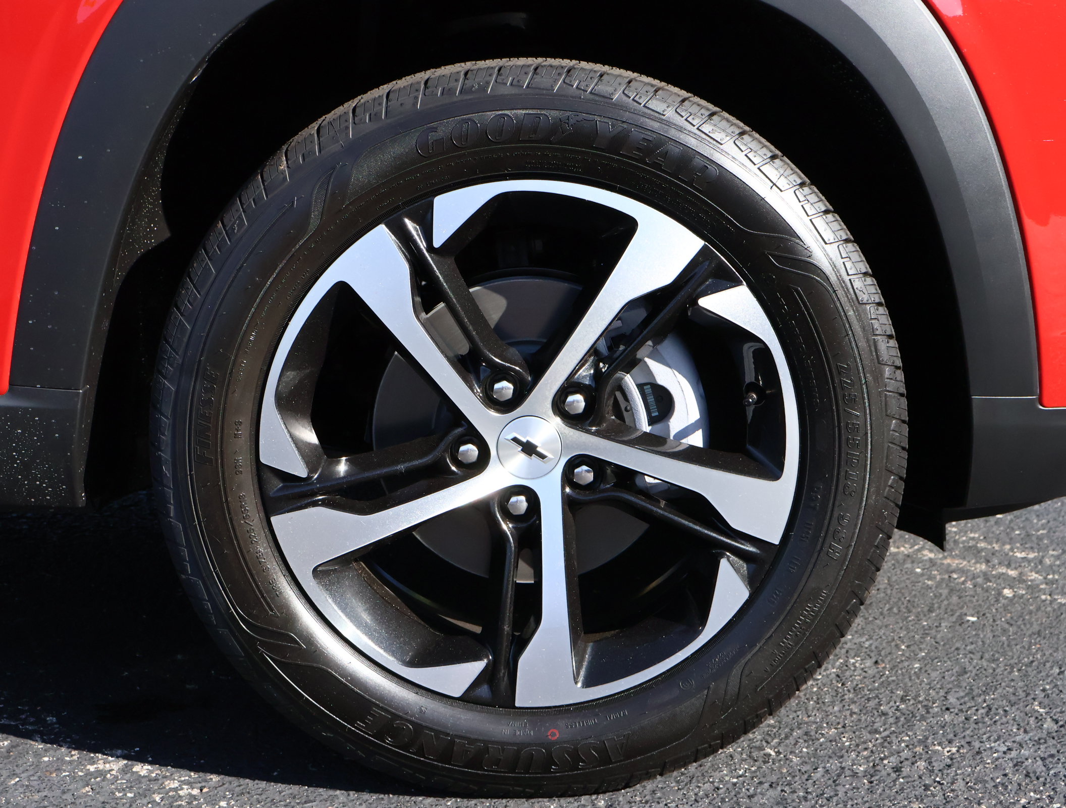 New 2026 Chevrolet Trax RS w/ Driver Confidence Package FWD image 18