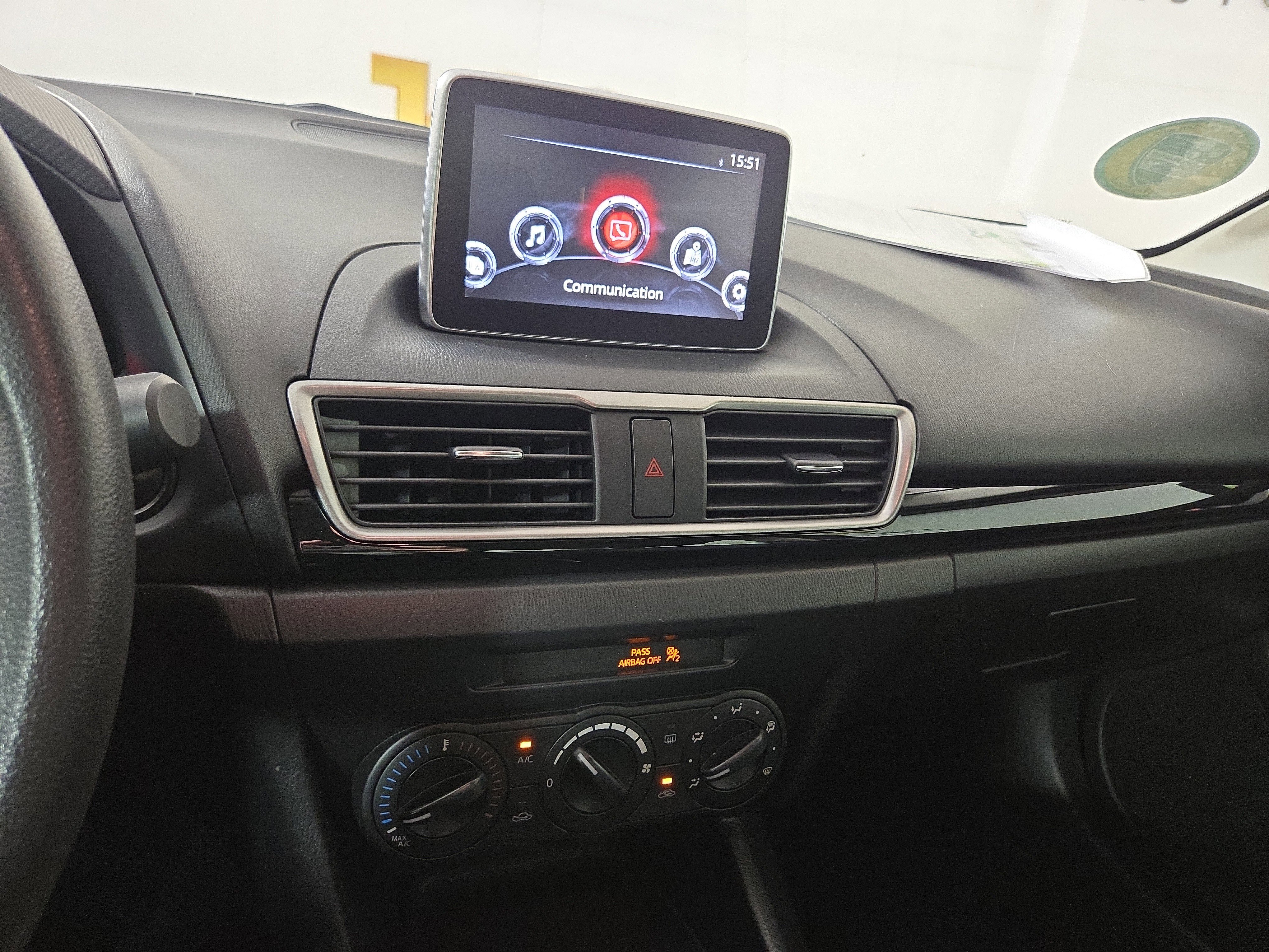 Used 2016 MAZDA MAZDA3 i Sport image 21