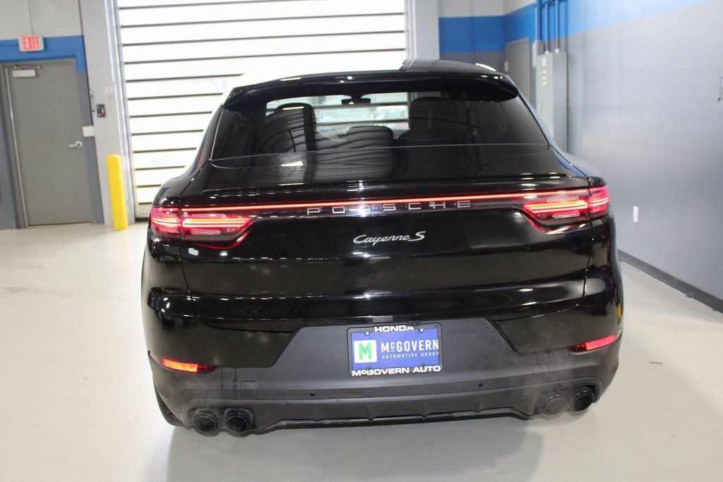 Used 2023 Porsche Cayenne S Platinum w/ Premium Package Plus image 45