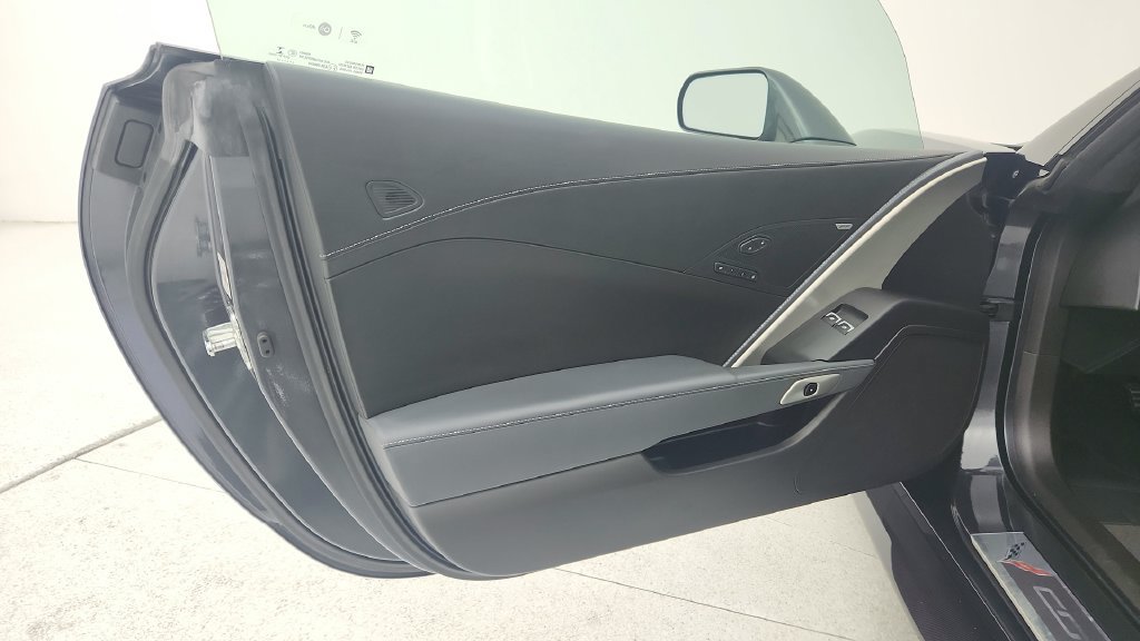 Used 2017 Chevrolet Corvette Z06 RWD image 26