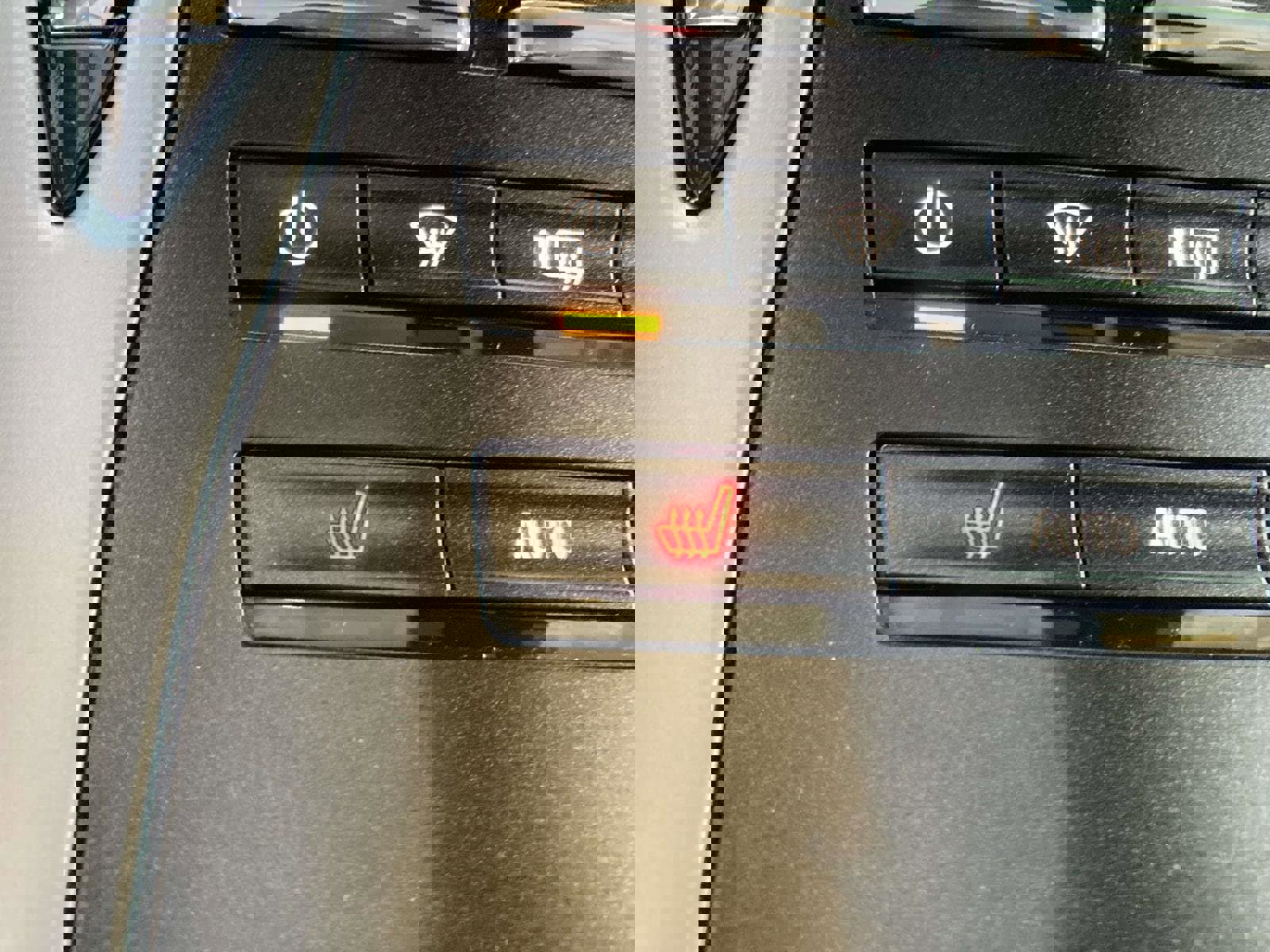 Used 2019 Lincoln Nautilus Select image 25