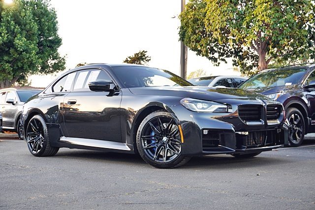 Used 2023 BMW M2 w/ Lighting Package video 2